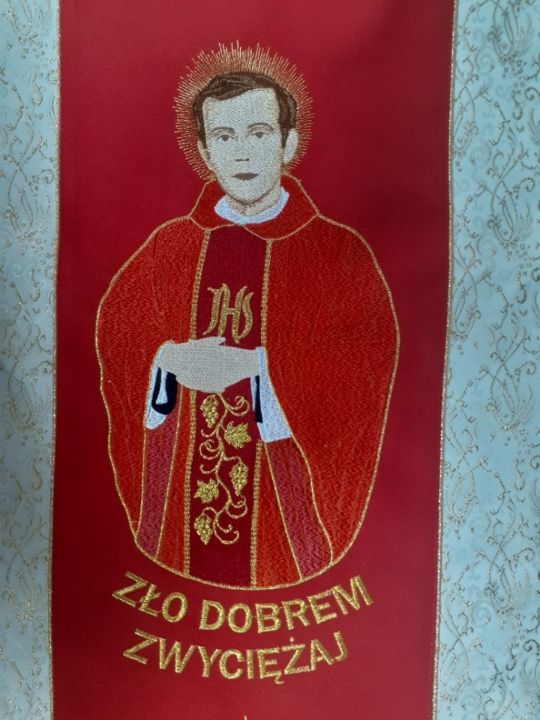 Ornat z wizerunkiem bł. ksiądz Jerzy Popiełuszko (2) - Ornaty z wizerunkiem świętych - zdjęcie 2 - Ornat z wizerunkiem bł. ksiądz Jerzy Popiełuszko (2)