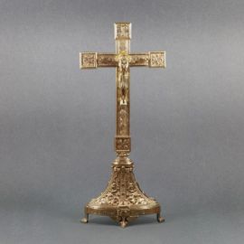 Krzyż ołtarzowy, mosiężny, stojący wys. 53 cm - KRZYŻE OŁTARZOWE, PROCESYJNE - Krzyż ołtarzowy, mosiężny, stojący wys. 53 cm