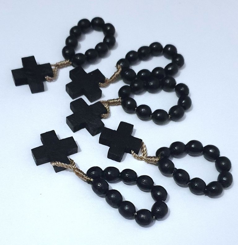 Dziesiątka różańca drewniana - czarny - RÓŻAŃCE, KORONKI, TAJEMNICE RÓŻAŃCOWE
