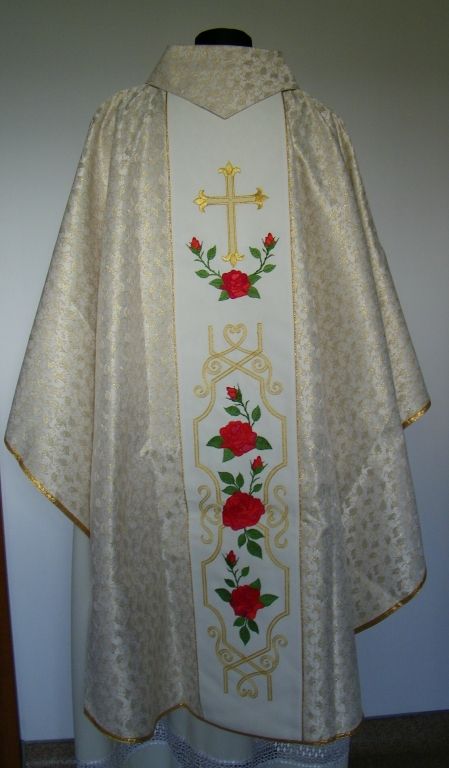 Ornat haftowany św. Teresa od Dzieciątka Jezus - Ornaty z wizerunkiem świętych - zdjęcie 3 - Ornat haftowany św. Teresa od Dzieciątka Jezus