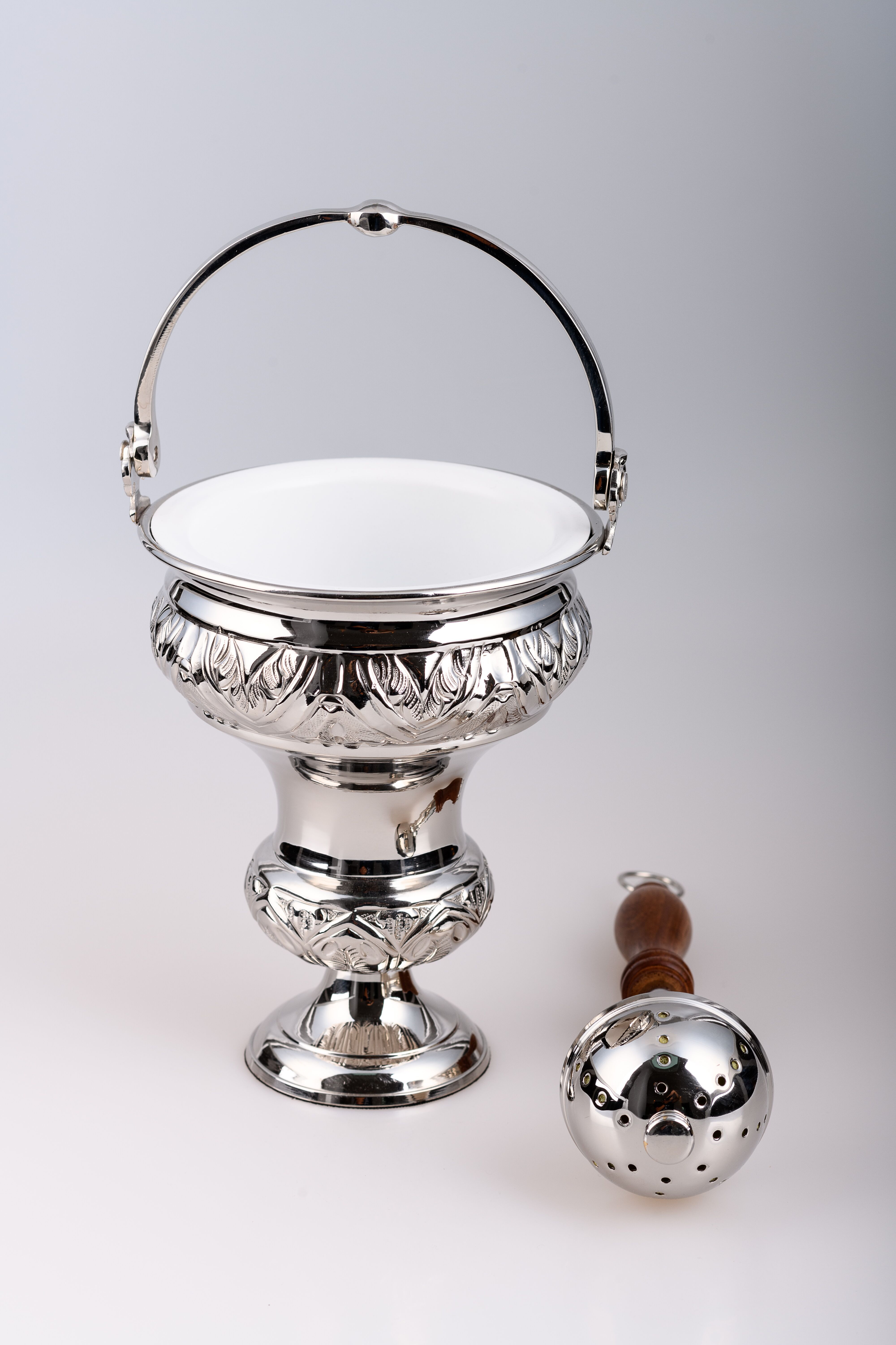 Kociołek na wodę święconą, mosiężny + kropidło (srebrny) - KOCIOŁKI NA WODĘ ŚWIĘCONĄ - Kociołek na wodę święconą, mosiężny + kropidło (srebrny)