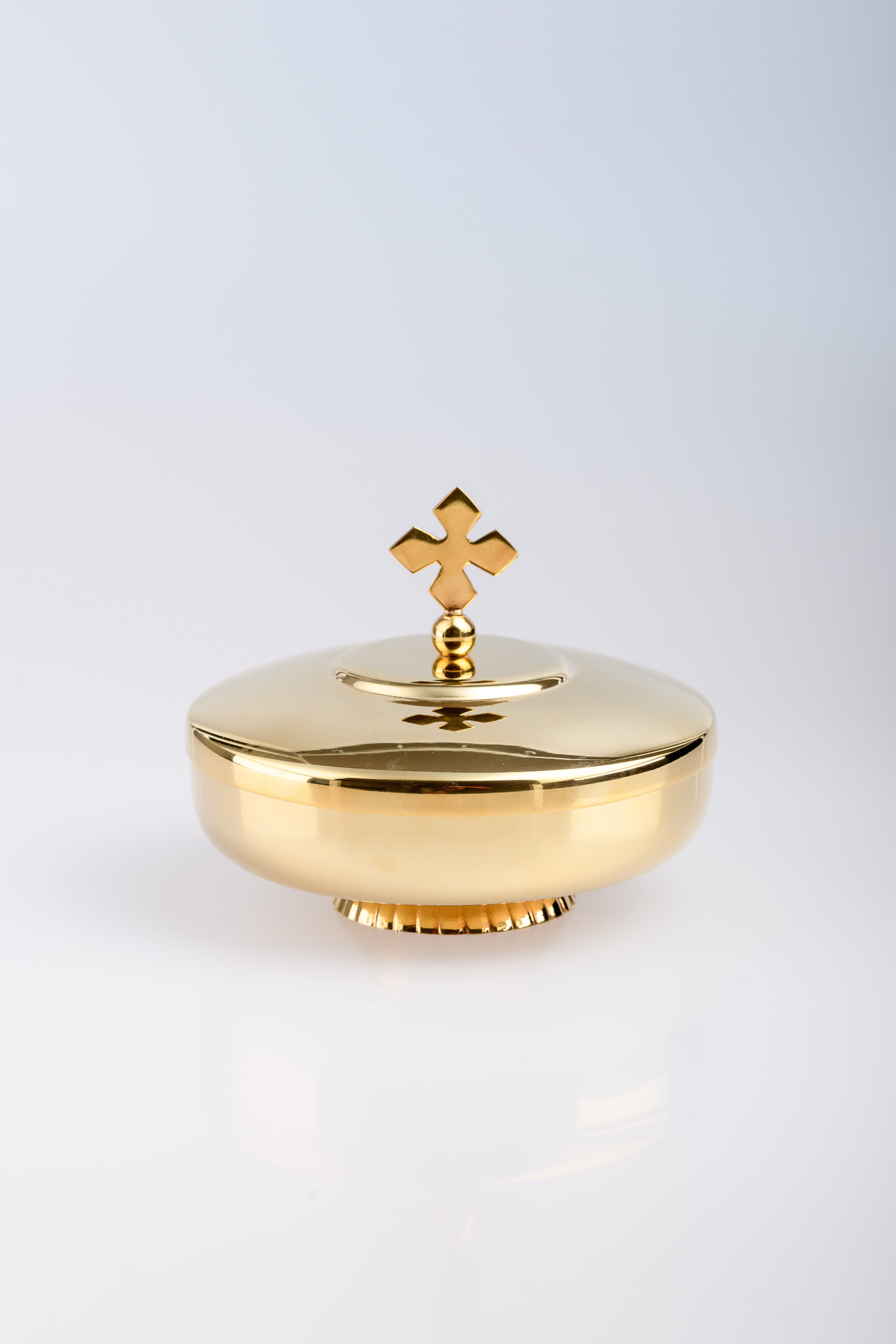 Puszka na komunikanty, pozłacana z zamknięciem - 10 cm - PUSZKI MSZALNE - Nowość