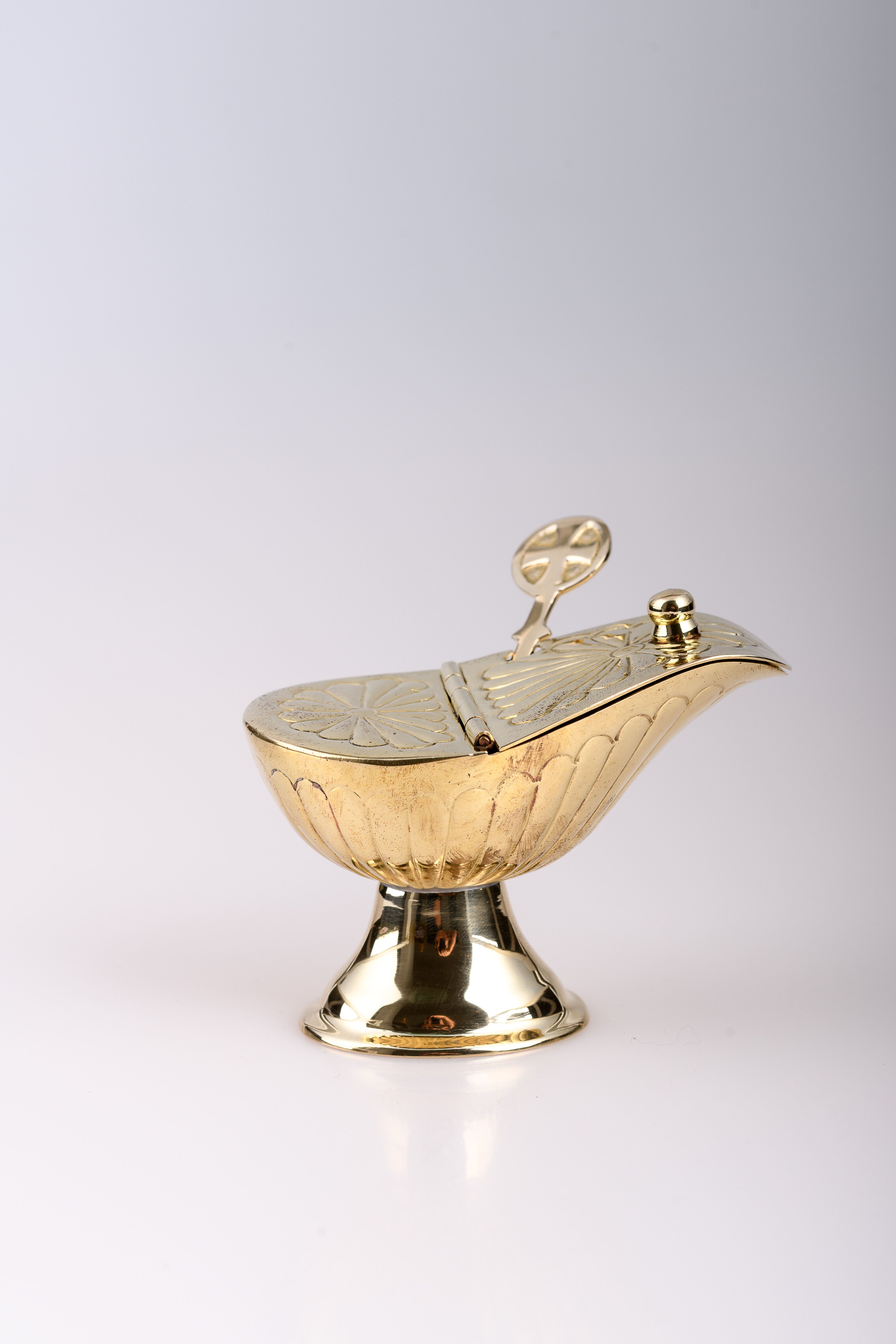 Łódka mosiężna + łyżeczka, kolor złoty - 8 cm - TRYBULARZE, ŁÓDKI - Nowość