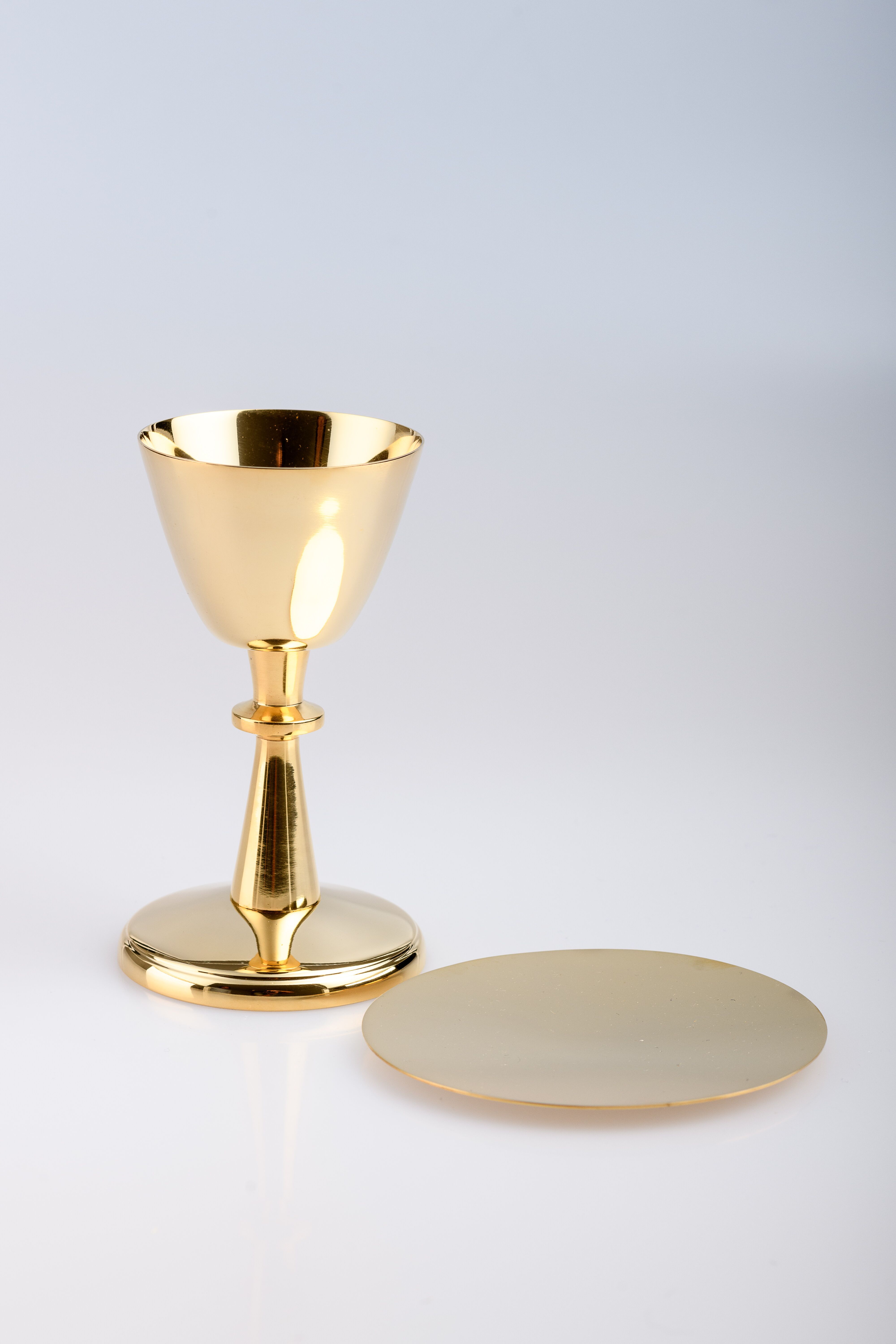 Kielich turystyczny pozłacany + patena - 13 cm (63) - KIELICHY MSZALNE - Nowość