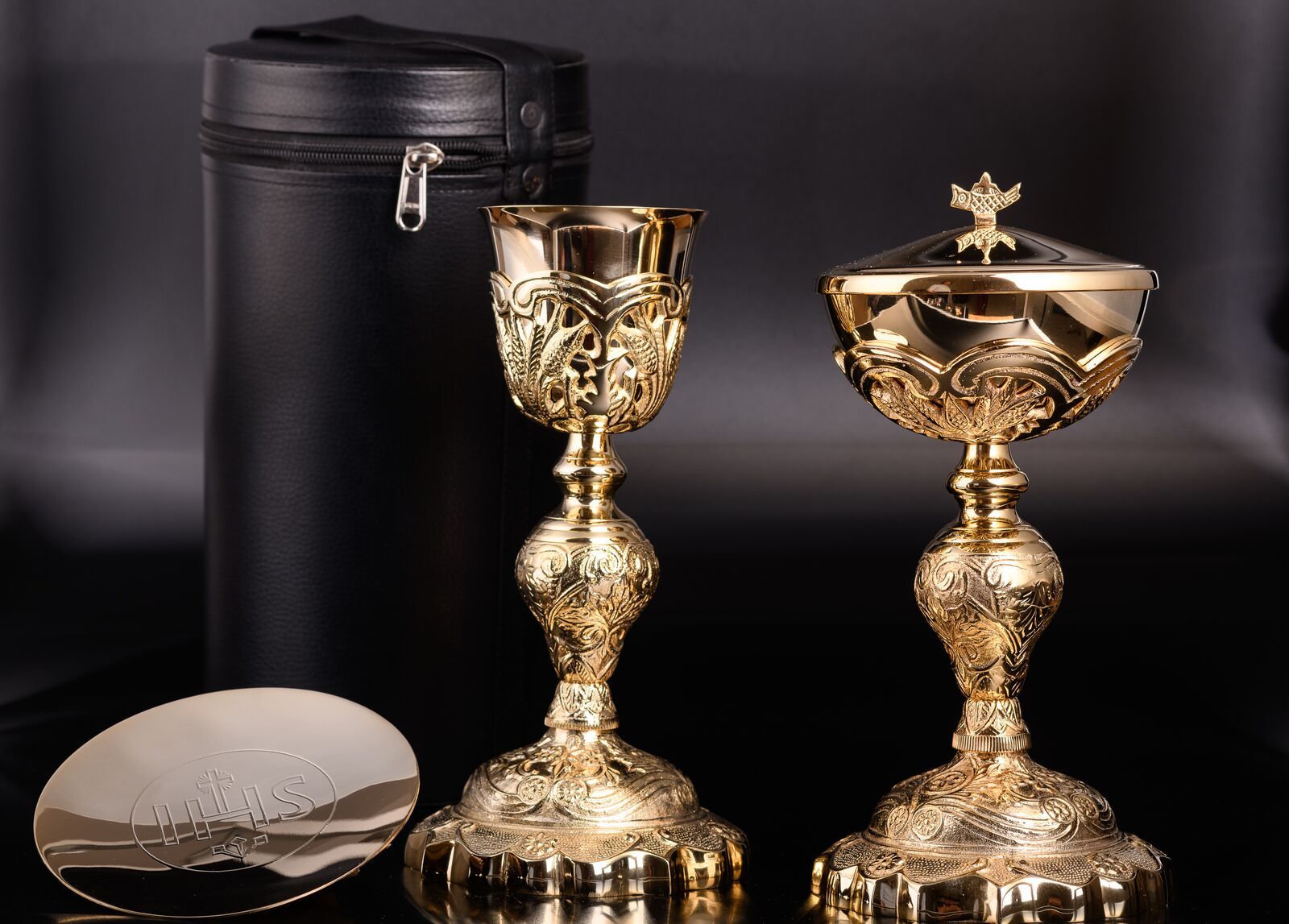 Komplet kielich + puszka + patena + 2 futerały (15) - KIELICHY MSZALNE - Nowość