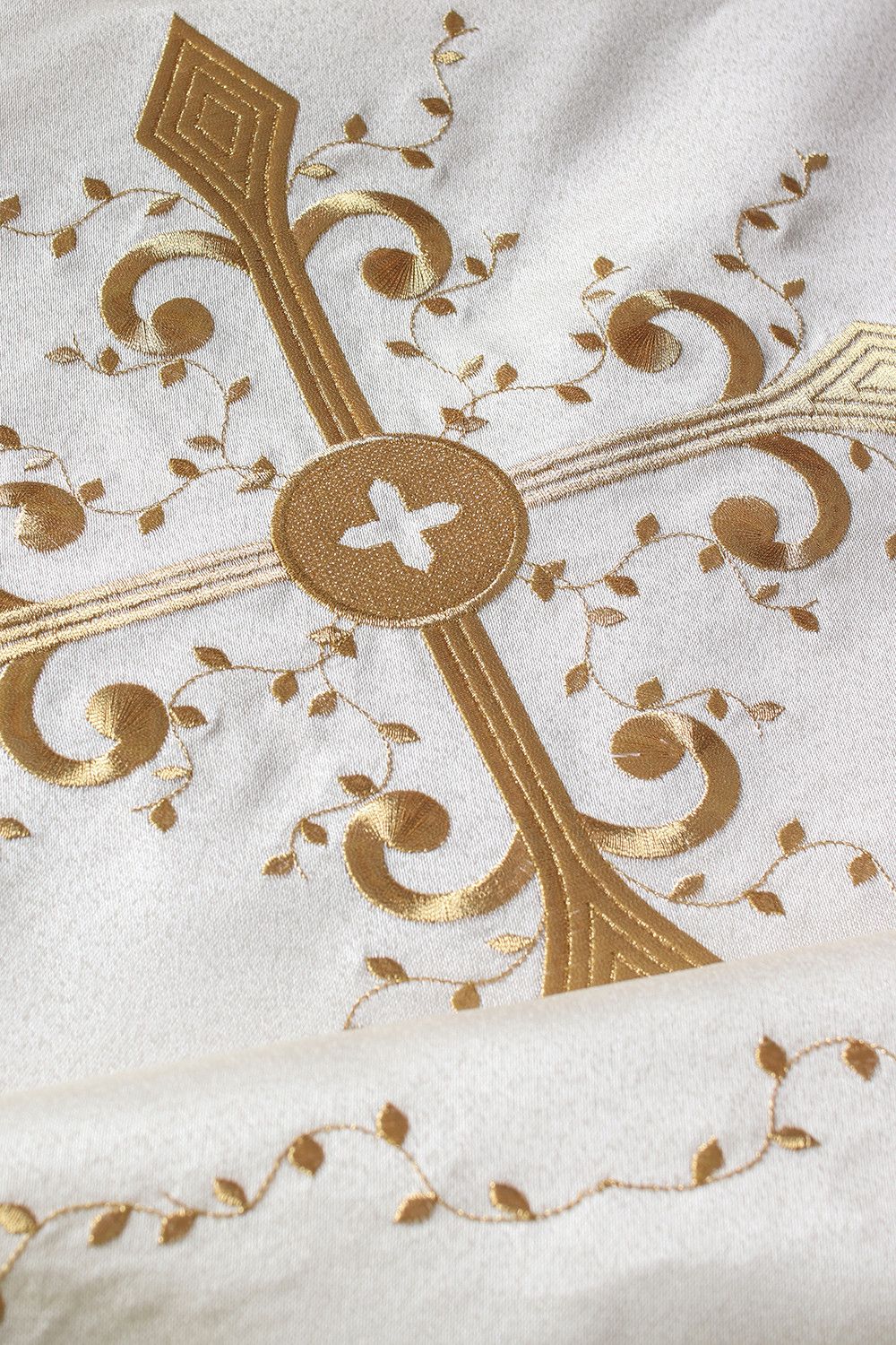 Welon liturgiczny Krzyż - ecru satyna (34) - WELONY - zdjęcie 3 - Welon liturgiczny Krzyż - ecru satyna (34)