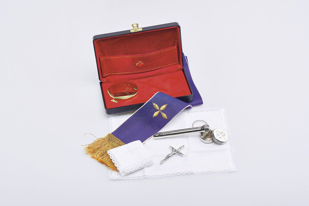 Bursa z wyposażeniem dla chorych (4) - BURSY, ZESTAWY DO CHORYCH - zdjęcie 2 - Bursa dla chorych