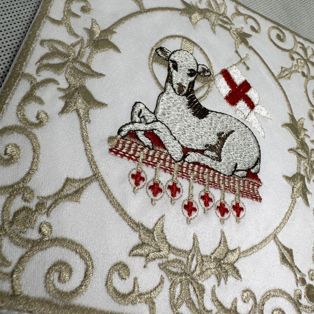 Palka haftowana Baranek Boży - kolor biały, srebrny - zdjęcie 2