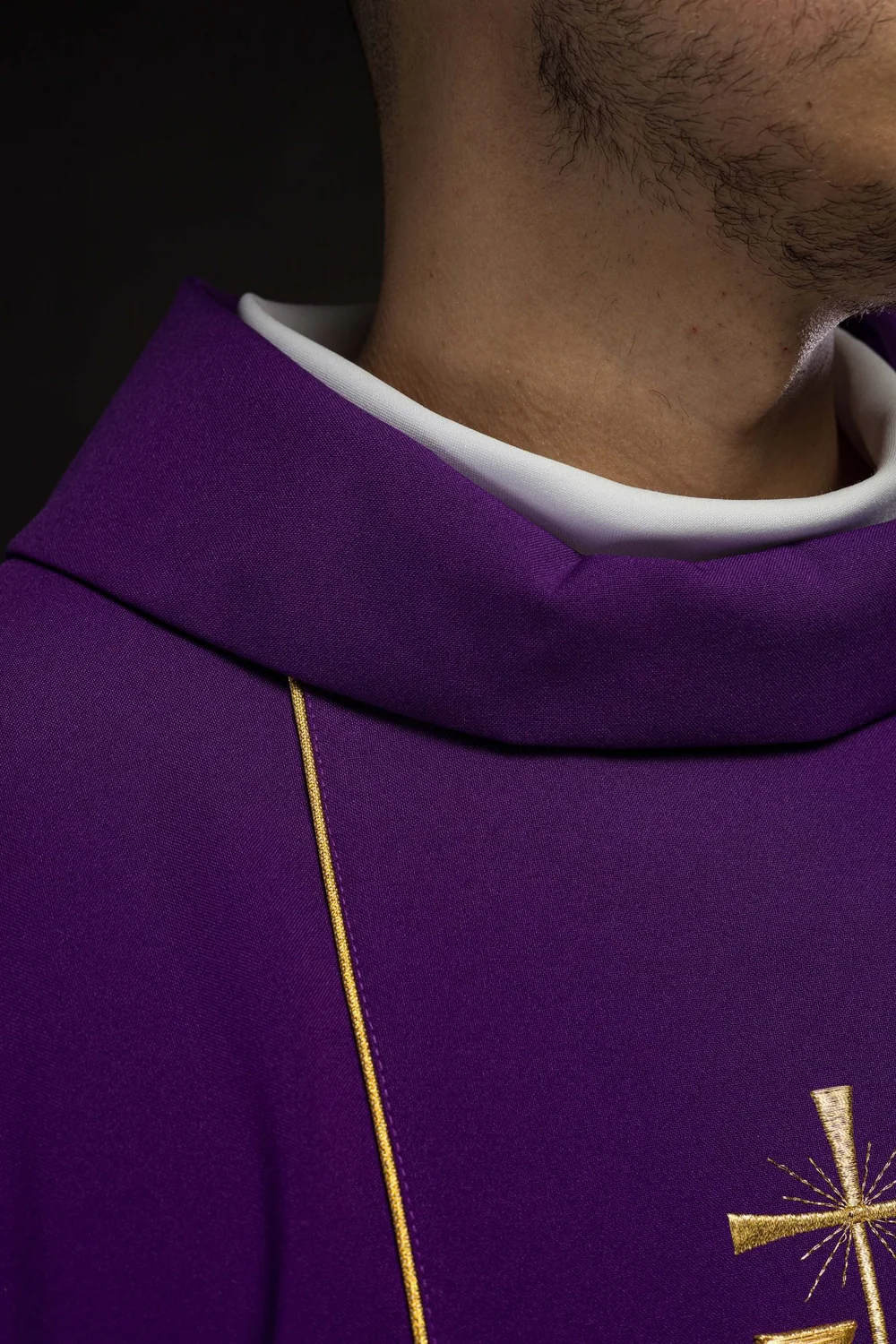 Ornat haftowany IHS - fioletowy (174H) - Ornaty fioletowe - zdjęcie 4