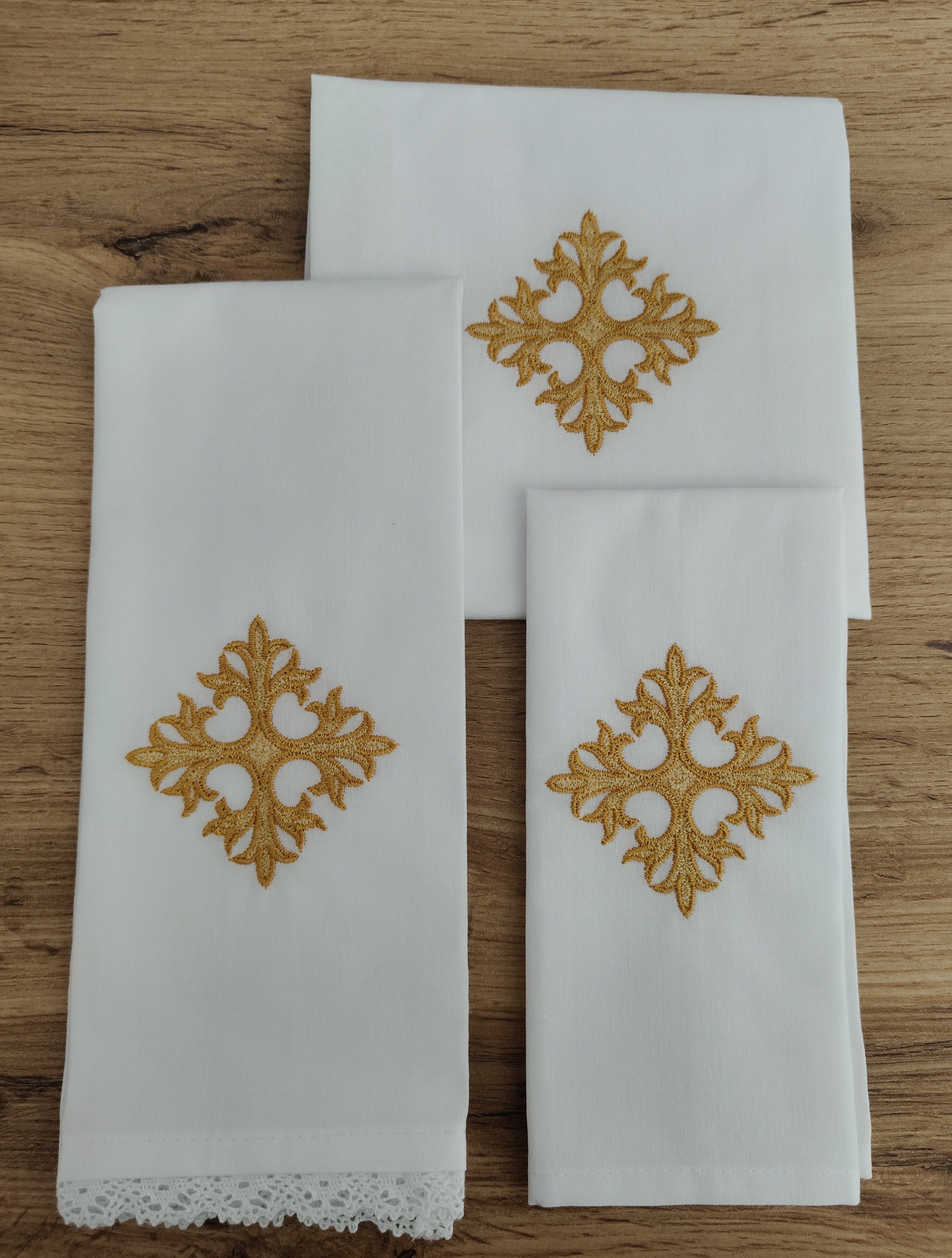 Bielizna kielichowa, złoty haft - Zestawy - Nowość