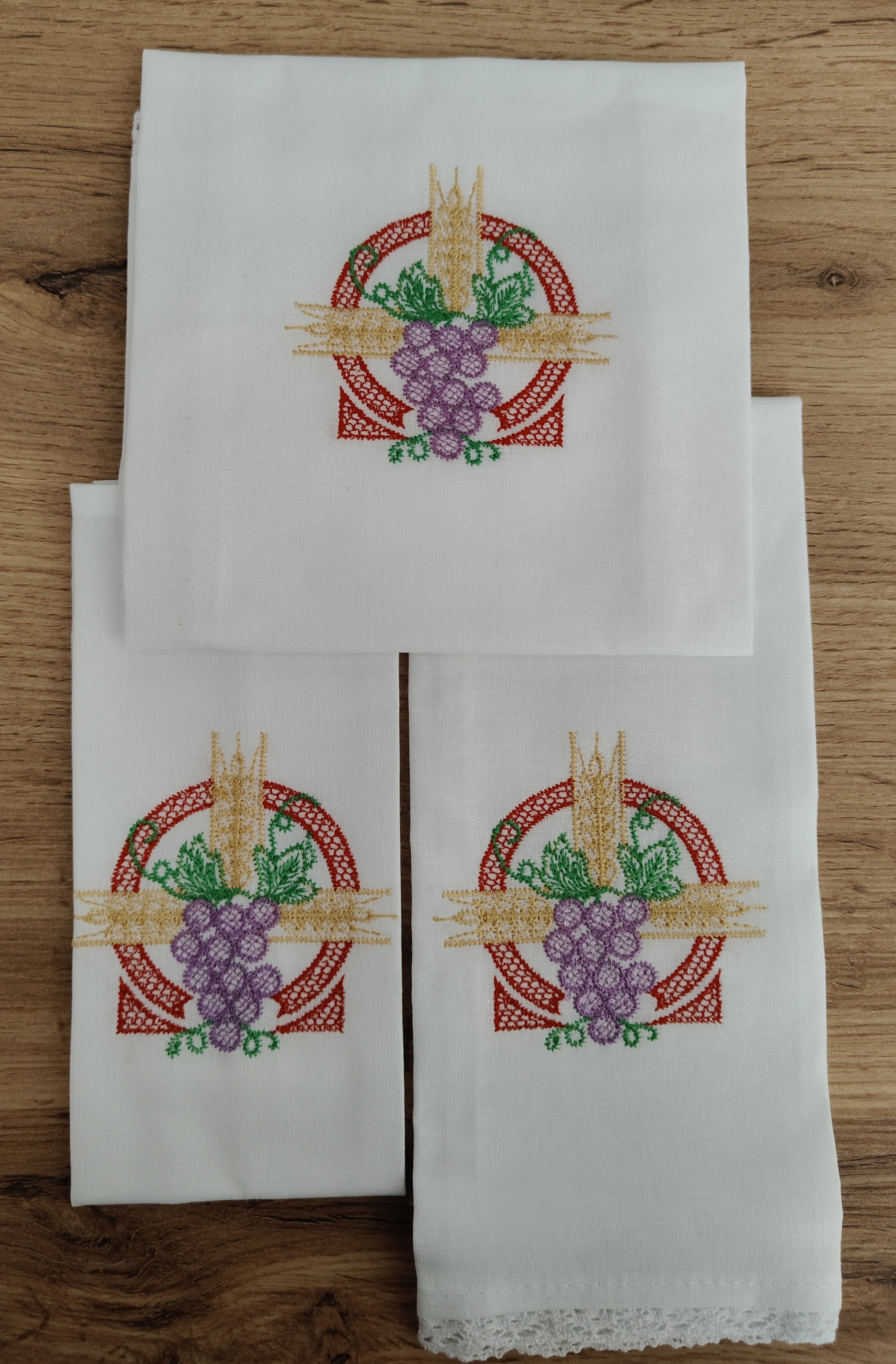 Bielizna kielichowa winogrono, kłosy - kolorowy haft - Zestawy