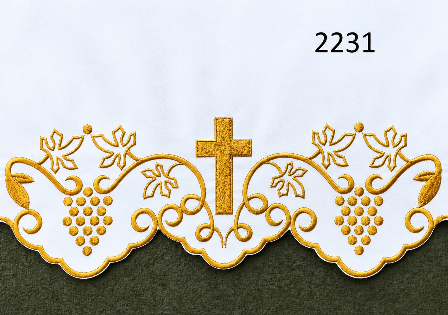 Obrus ołtarzowy, wzór eucharystyczny - haftowany krzyż (245) - OBRUSY OŁTARZOWE - Nowość