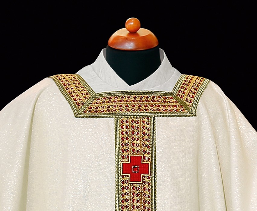 Elegancki ornat z delikatnej tkaniny - Ornaty białe/ ecru - zdjęcie 5
