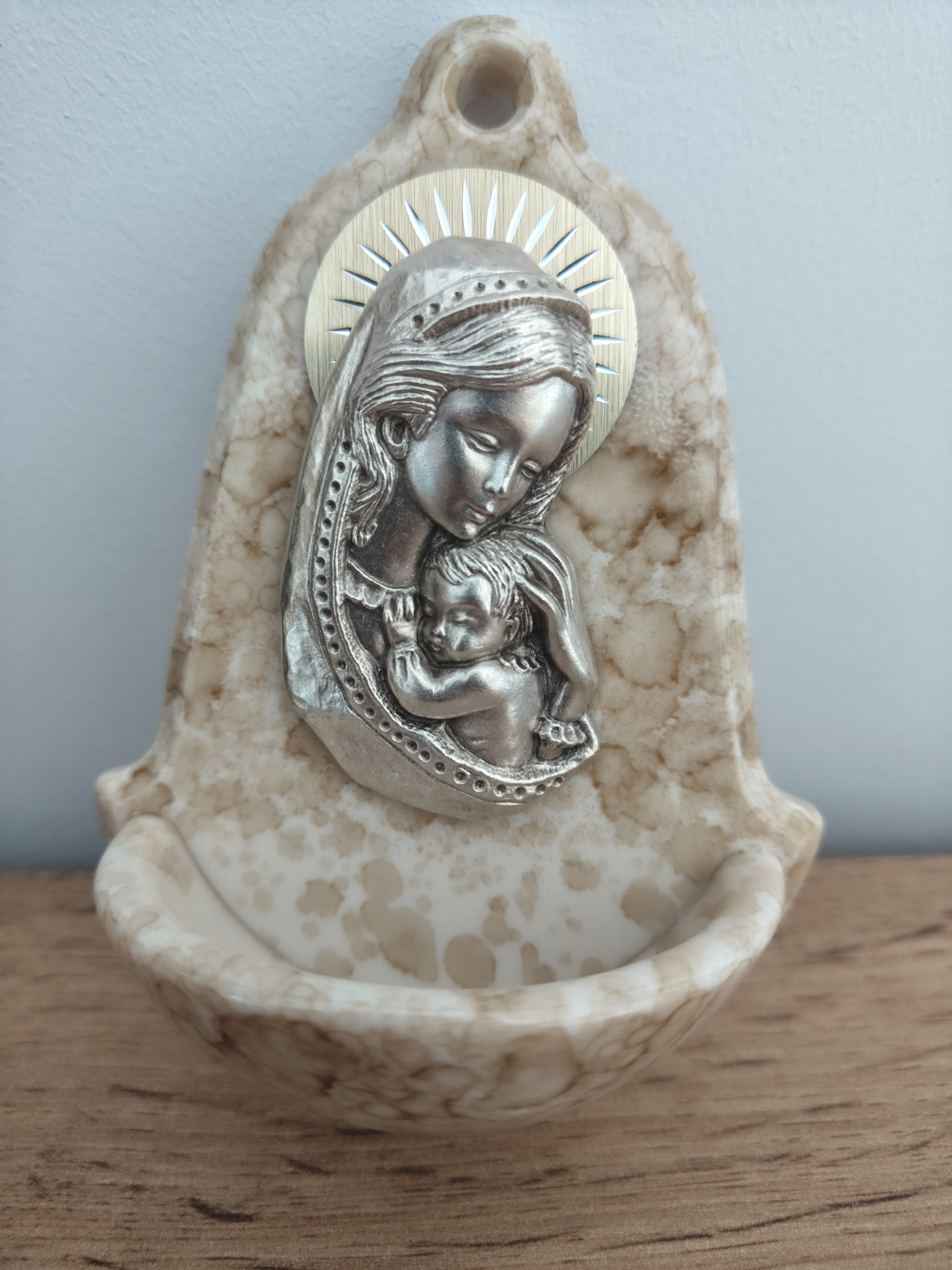 Kropielnica domowa MB z Dzieciątkiem (2) - KROPIELNICE I KROPIDŁA - zdjęcie 2